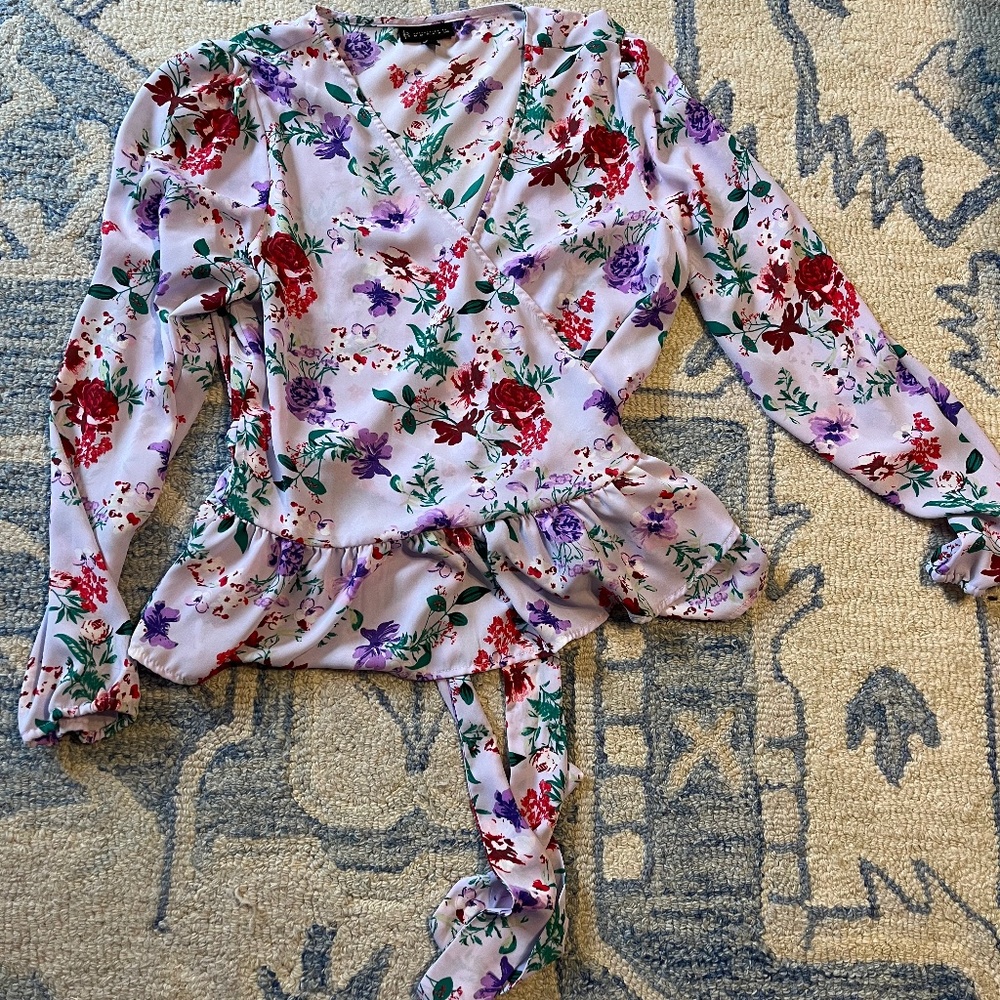 Floral wrap top